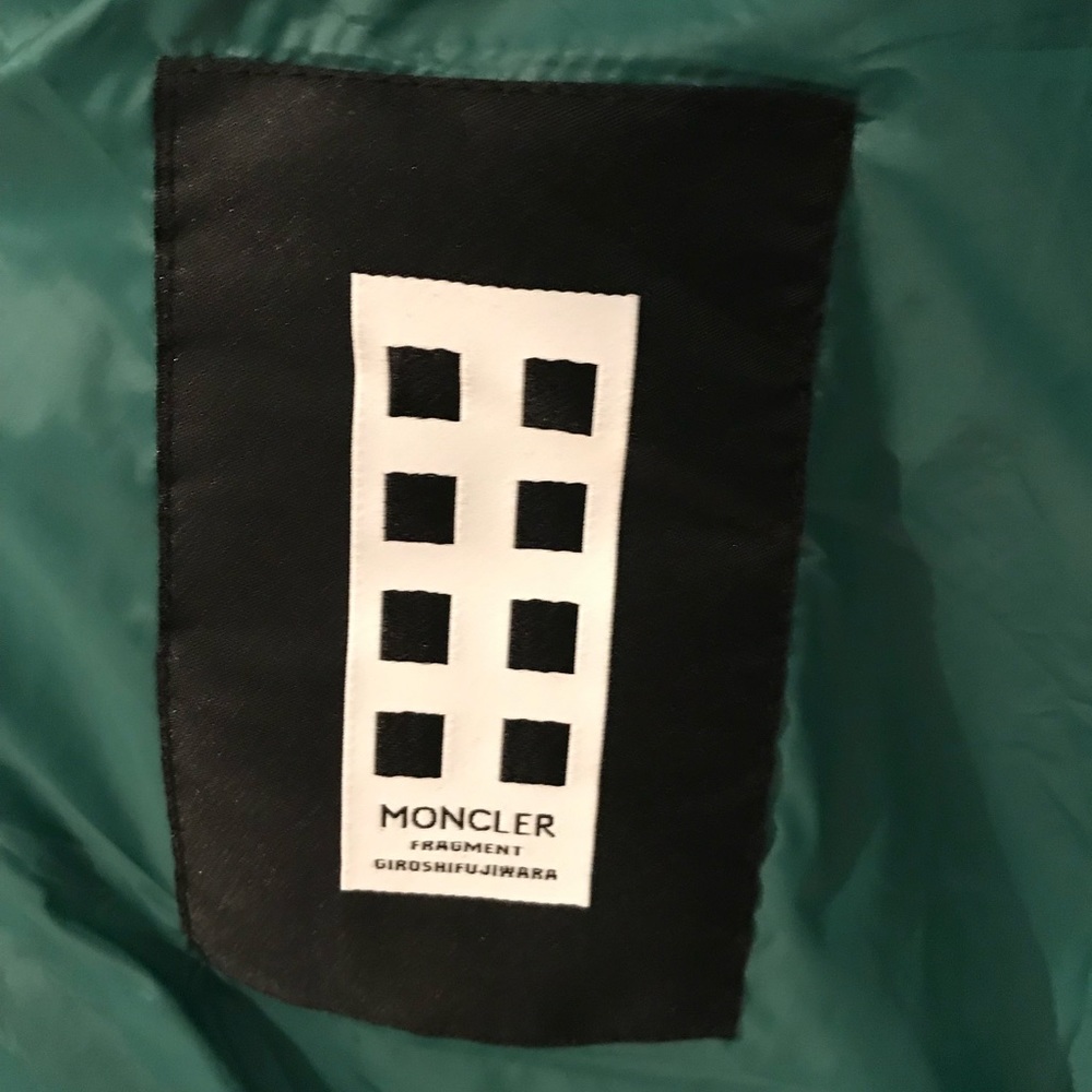 Moncler puffer vest - Picture 8 of 11